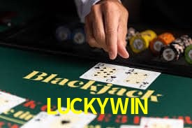 LUCKYWIN Respuesta rápida a consultas de depósito y retiro